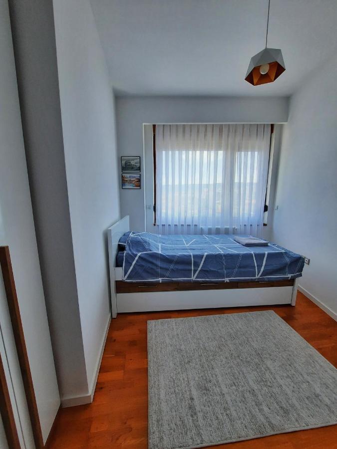 Luxury Sky View Apartment Приштина Экстерьер фото
