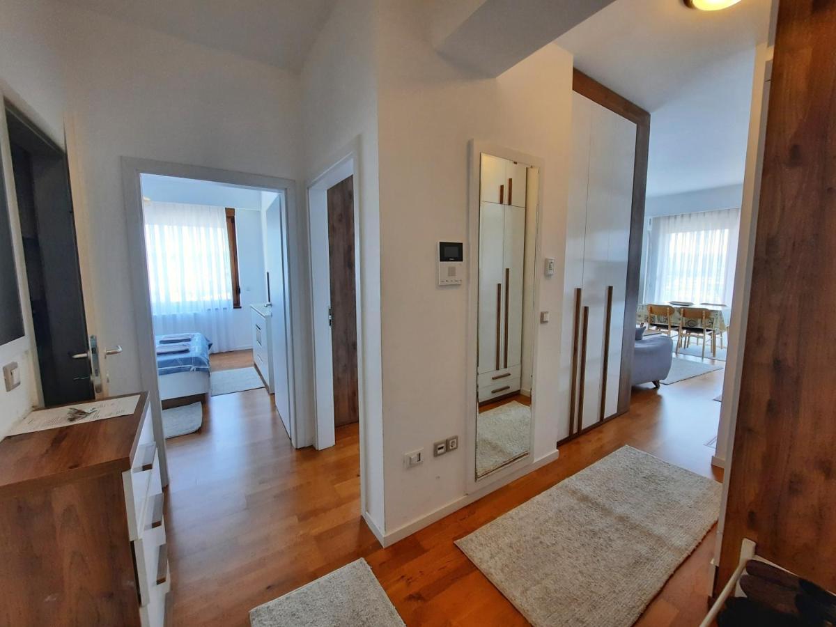 Luxury Sky View Apartment Приштина Экстерьер фото