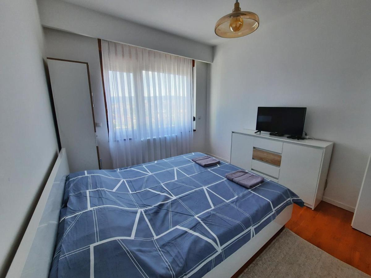 Luxury Sky View Apartment Приштина Экстерьер фото