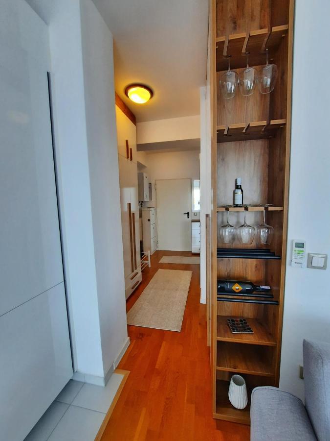 Luxury Sky View Apartment Приштина Экстерьер фото