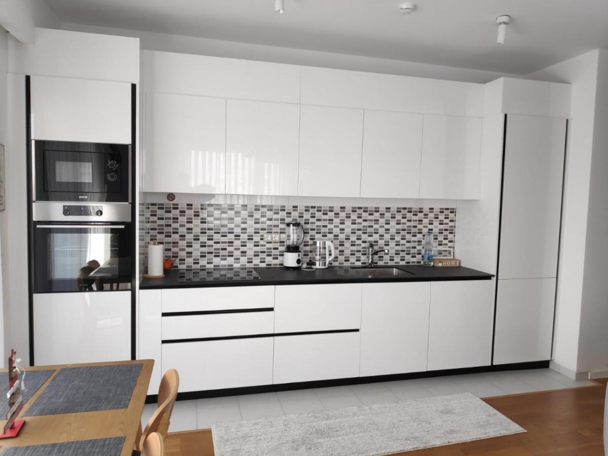 Luxury Sky View Apartment Приштина Экстерьер фото