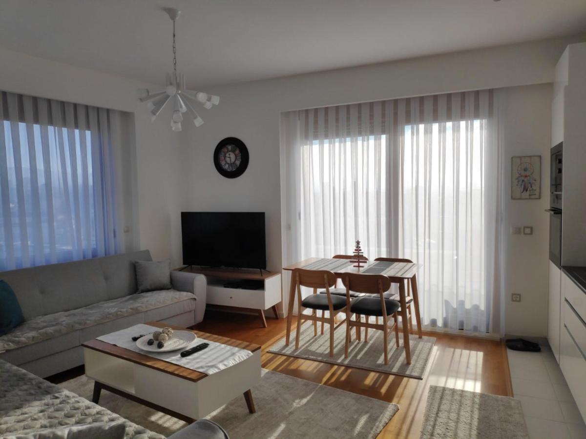 Luxury Sky View Apartment Приштина Экстерьер фото